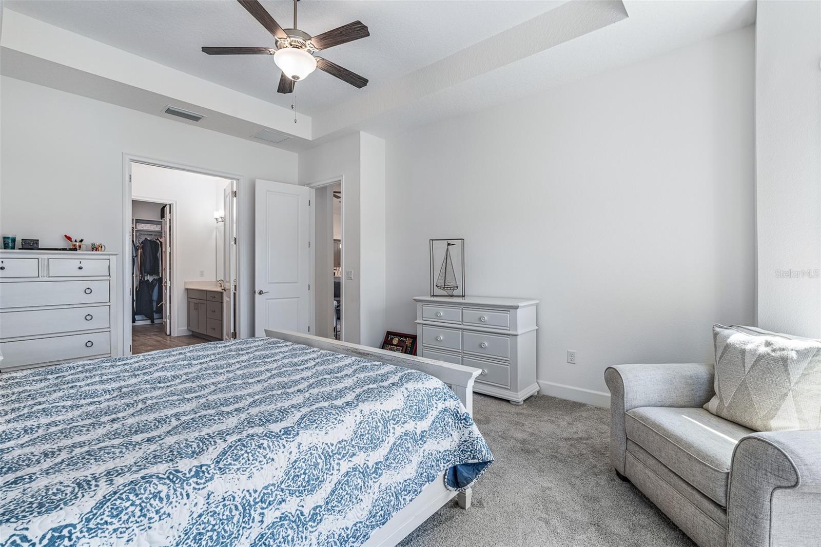 Image 33 of 62 For 16 Kingswood Court