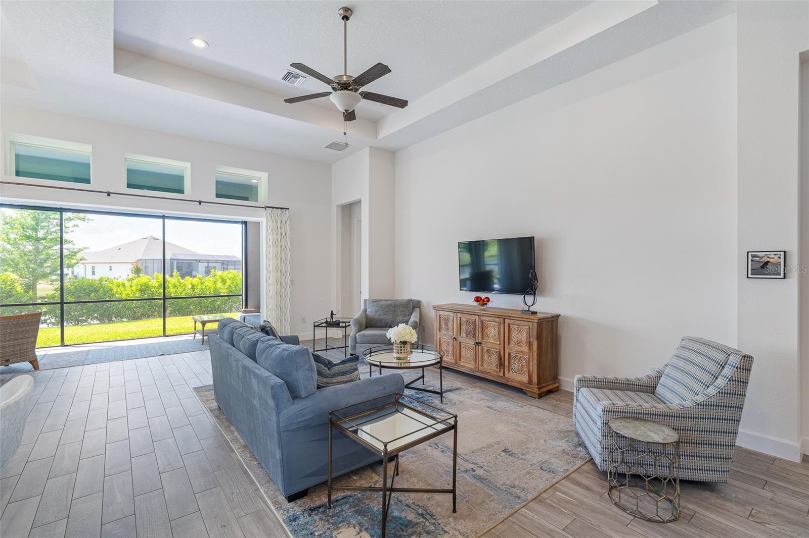 Image 8 of 62 For 16 Kingswood Court