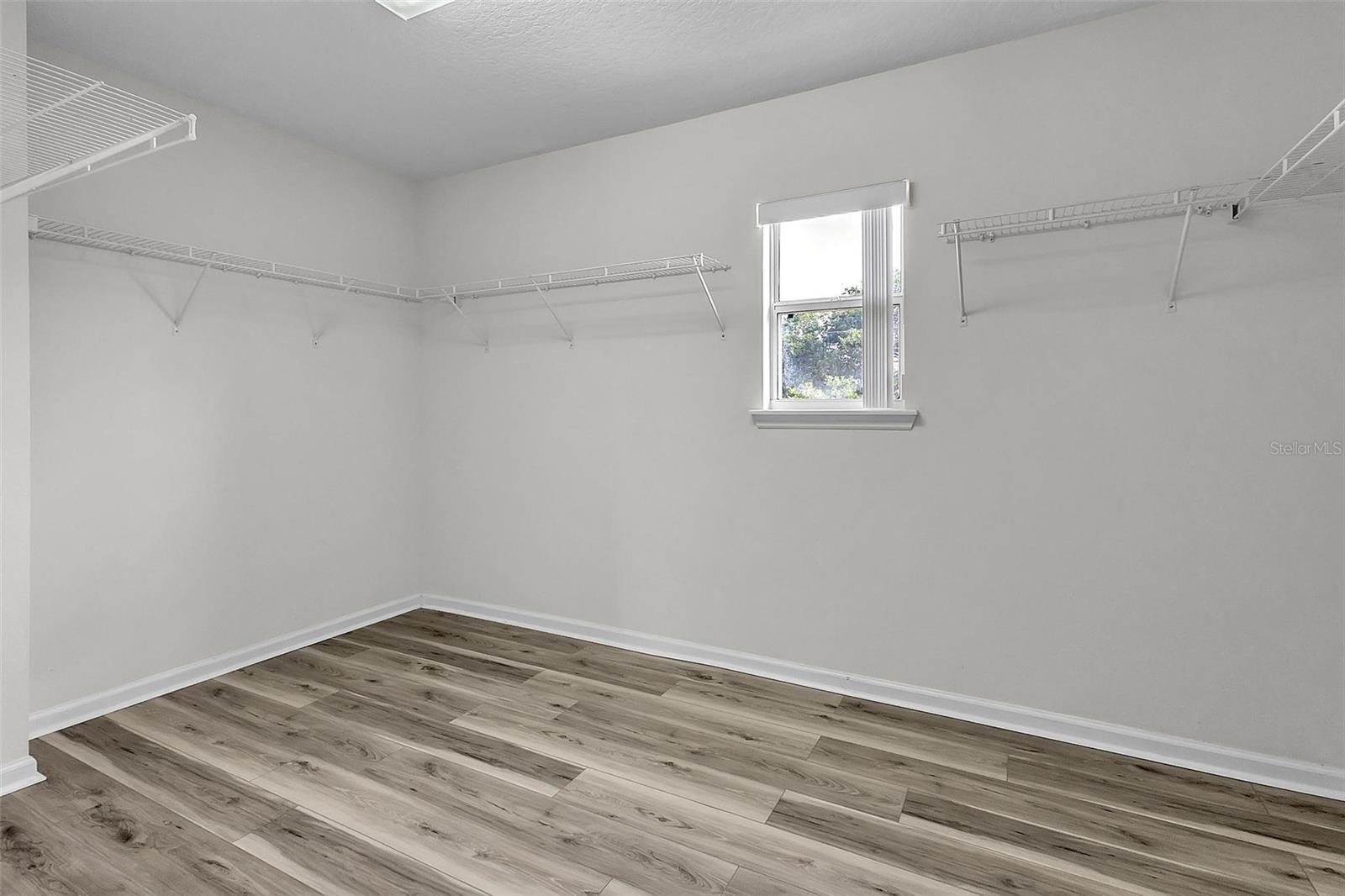 Image 20 of 33 For 81 Panorama Drive