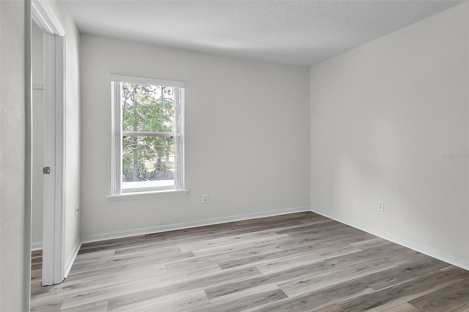 Image 25 of 33 For 81 Panorama Drive