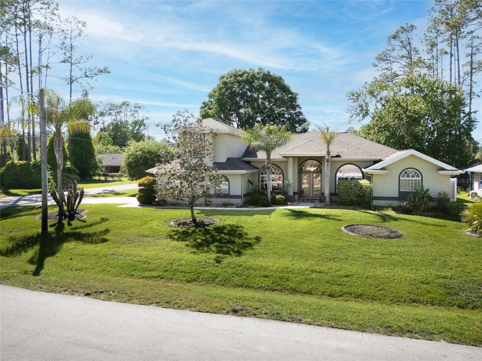 Image 2 of 47 For 40 Edgewater Drive
