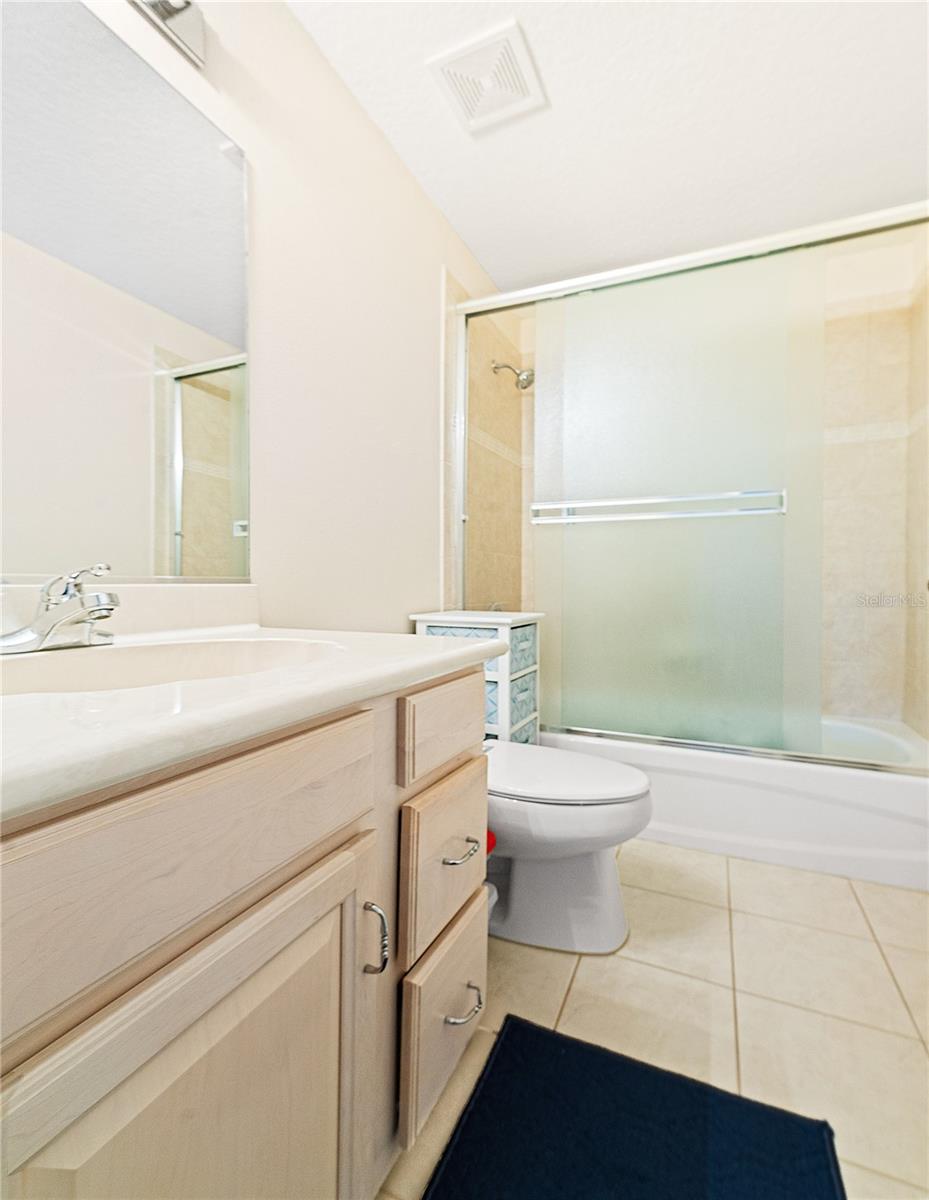Image 36 of 47 For 40 Edgewater Drive