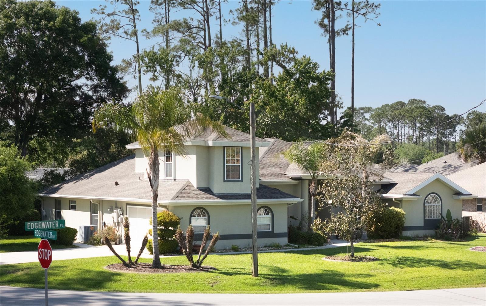 Image 5 of 47 For 40 Edgewater Drive