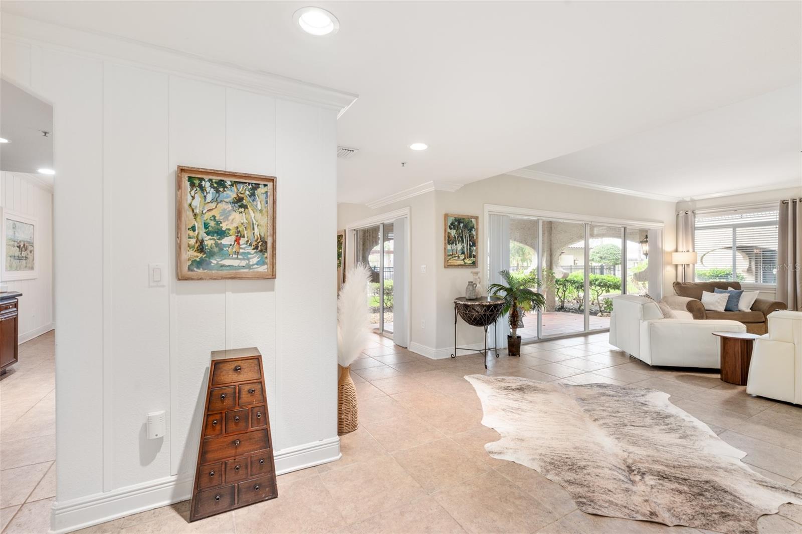 Image 14 of 52 For 104 Club House Drive 105