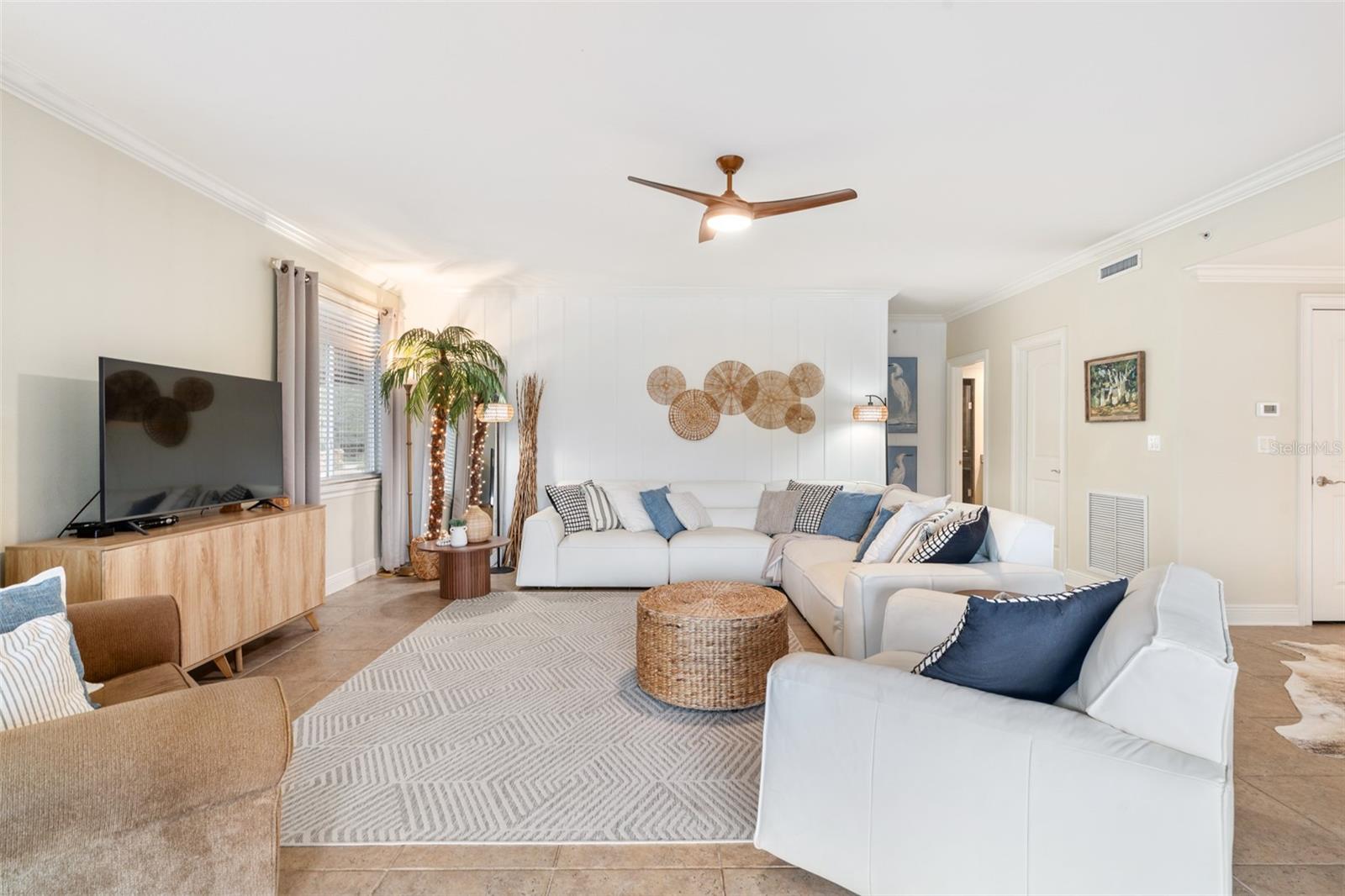 Image 19 of 52 For 104 Club House Drive 105