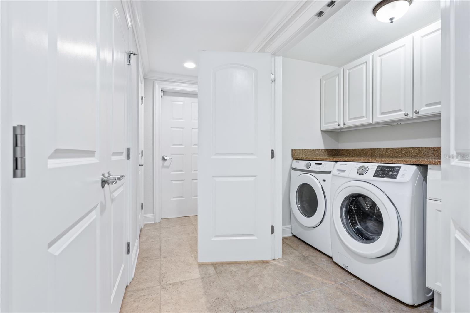 Image 28 of 52 For 104 Club House Drive 105