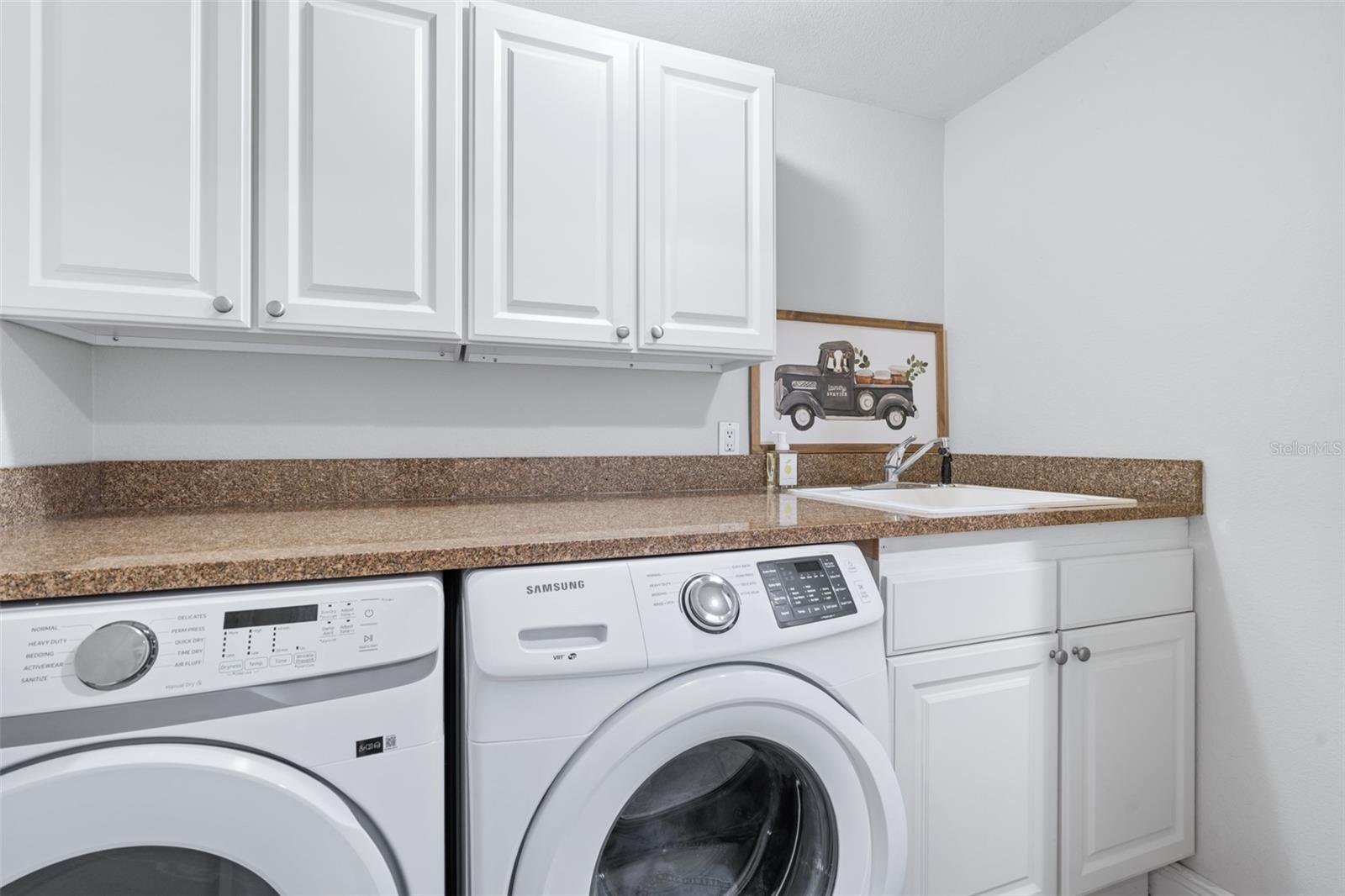 Image 30 of 52 For 104 Club House Drive 105