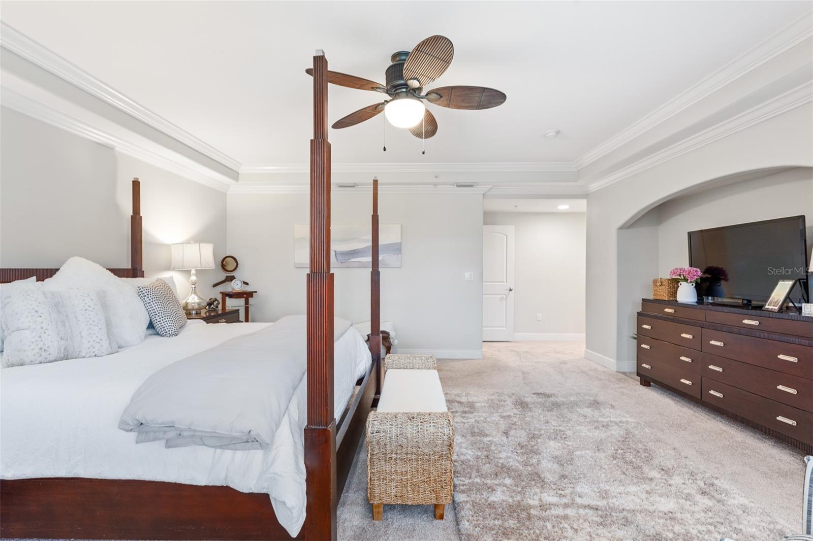 Image 35 of 52 For 104 Club House Drive 105