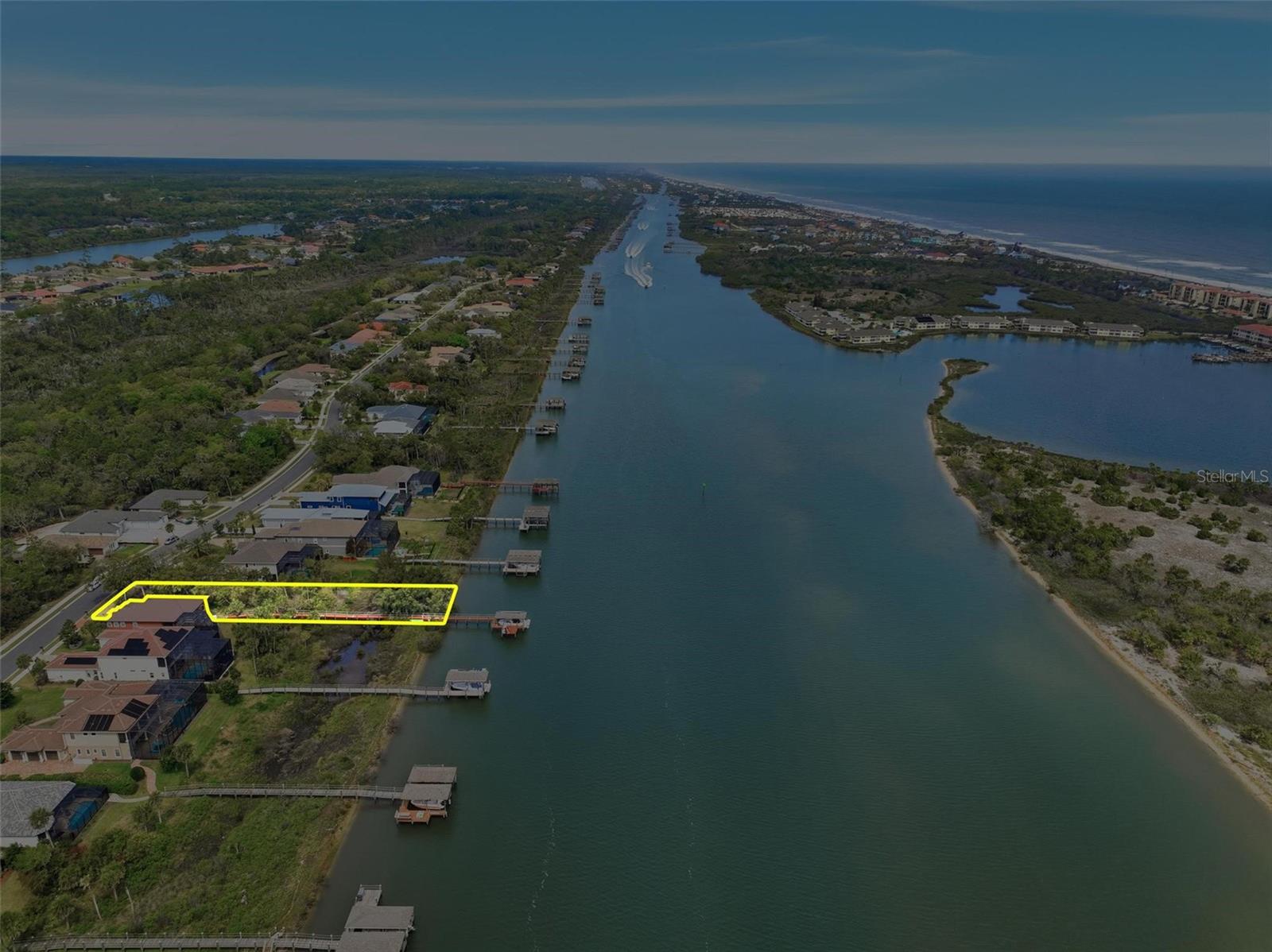 Image 11 of 100 For 239 Riverwalk Drive