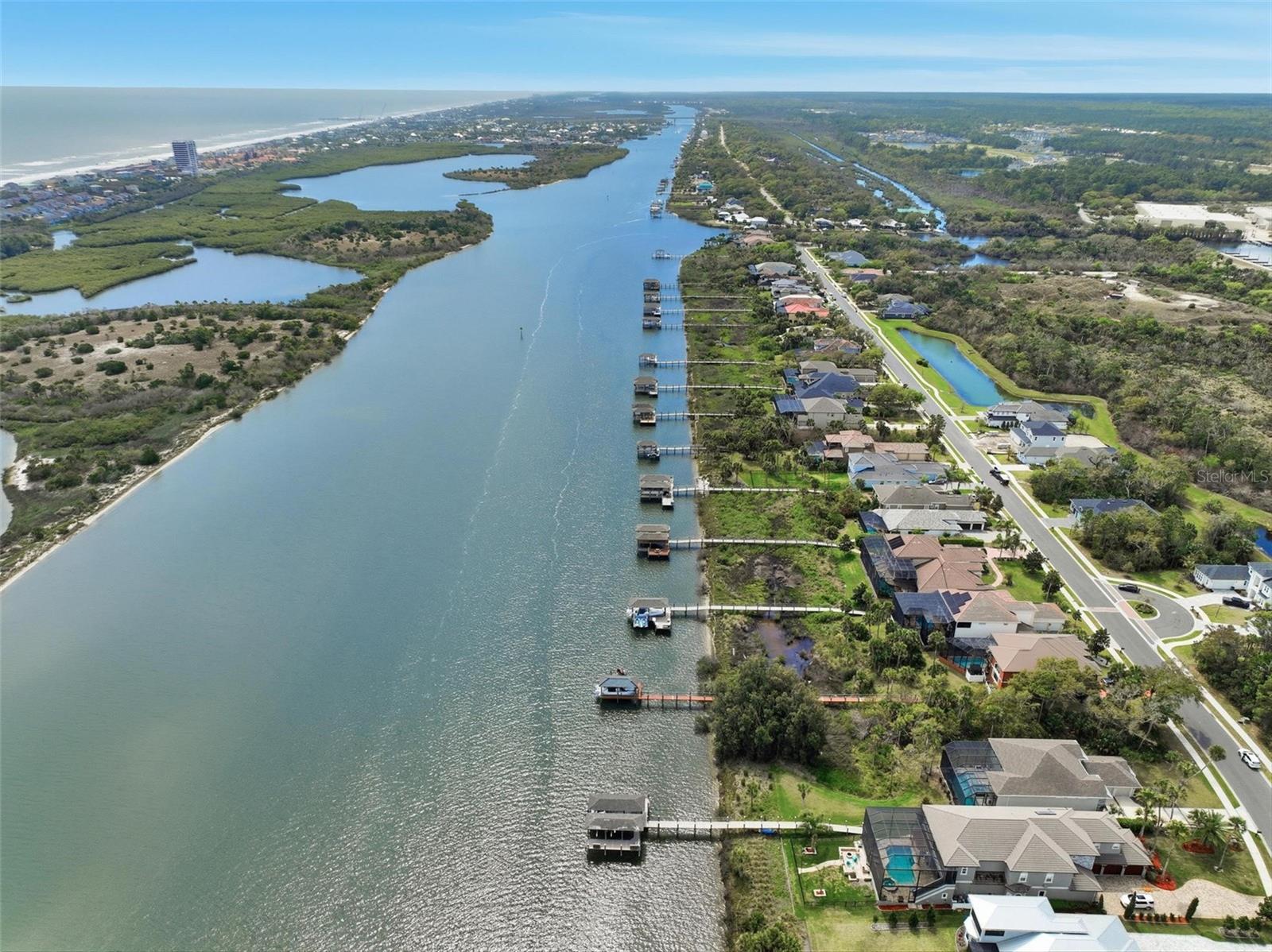 Image 27 of 100 For 239 Riverwalk Drive