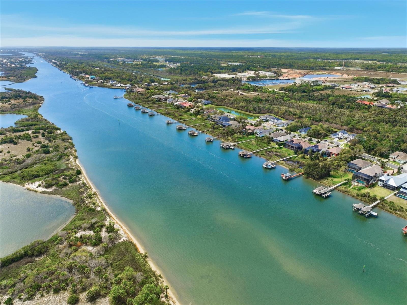 Image 28 of 100 For 239 Riverwalk Drive