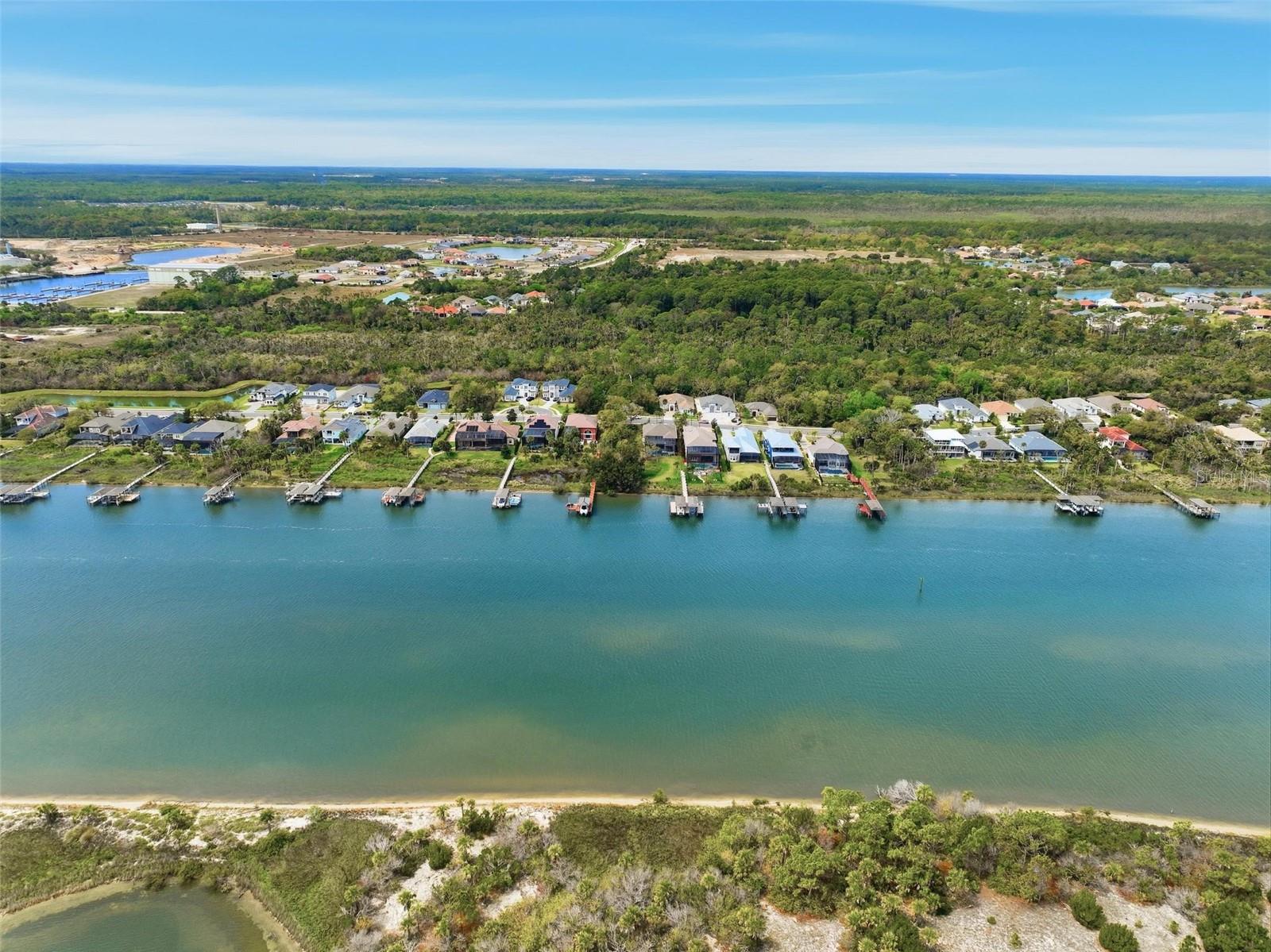 Image 29 of 100 For 239 Riverwalk Drive