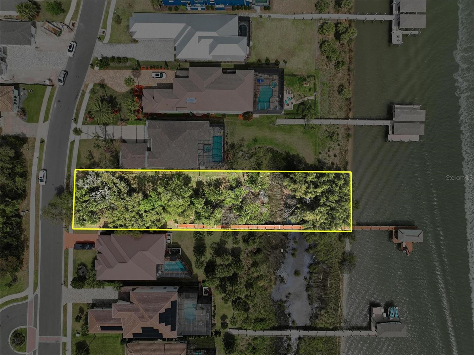 Image 3 of 100 For 239 Riverwalk Drive