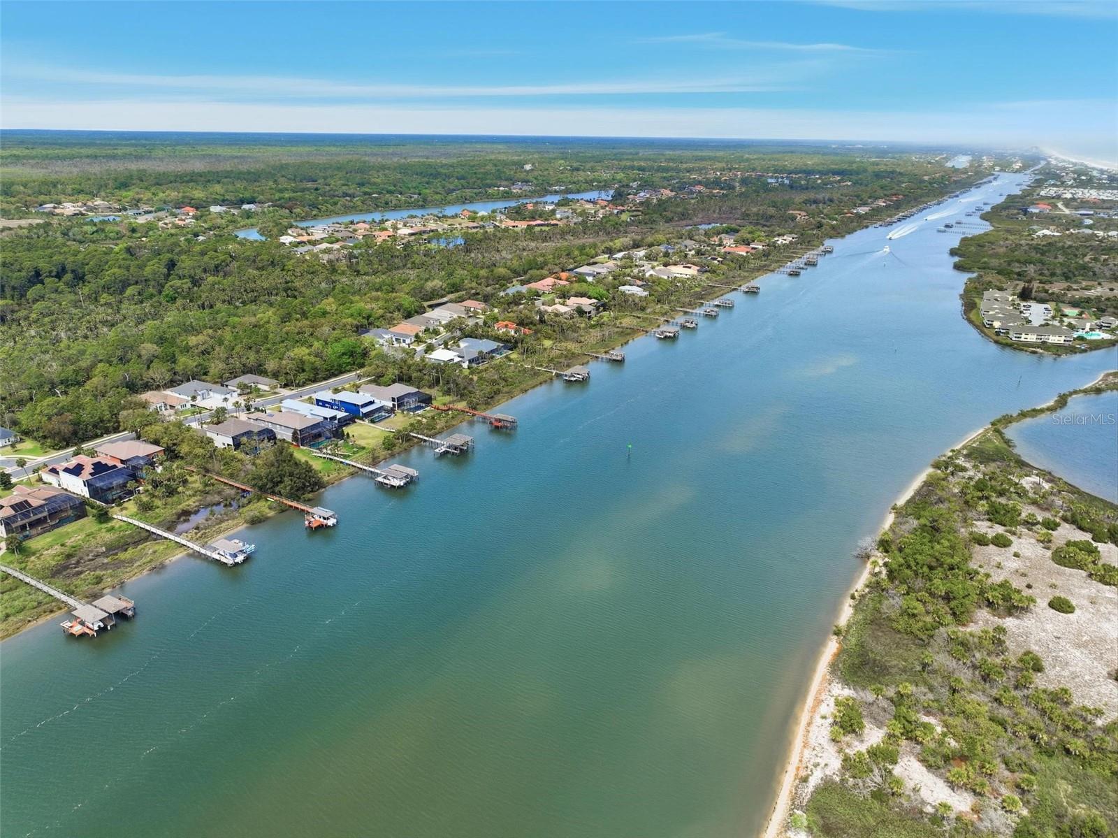 Image 30 of 100 For 239 Riverwalk Drive