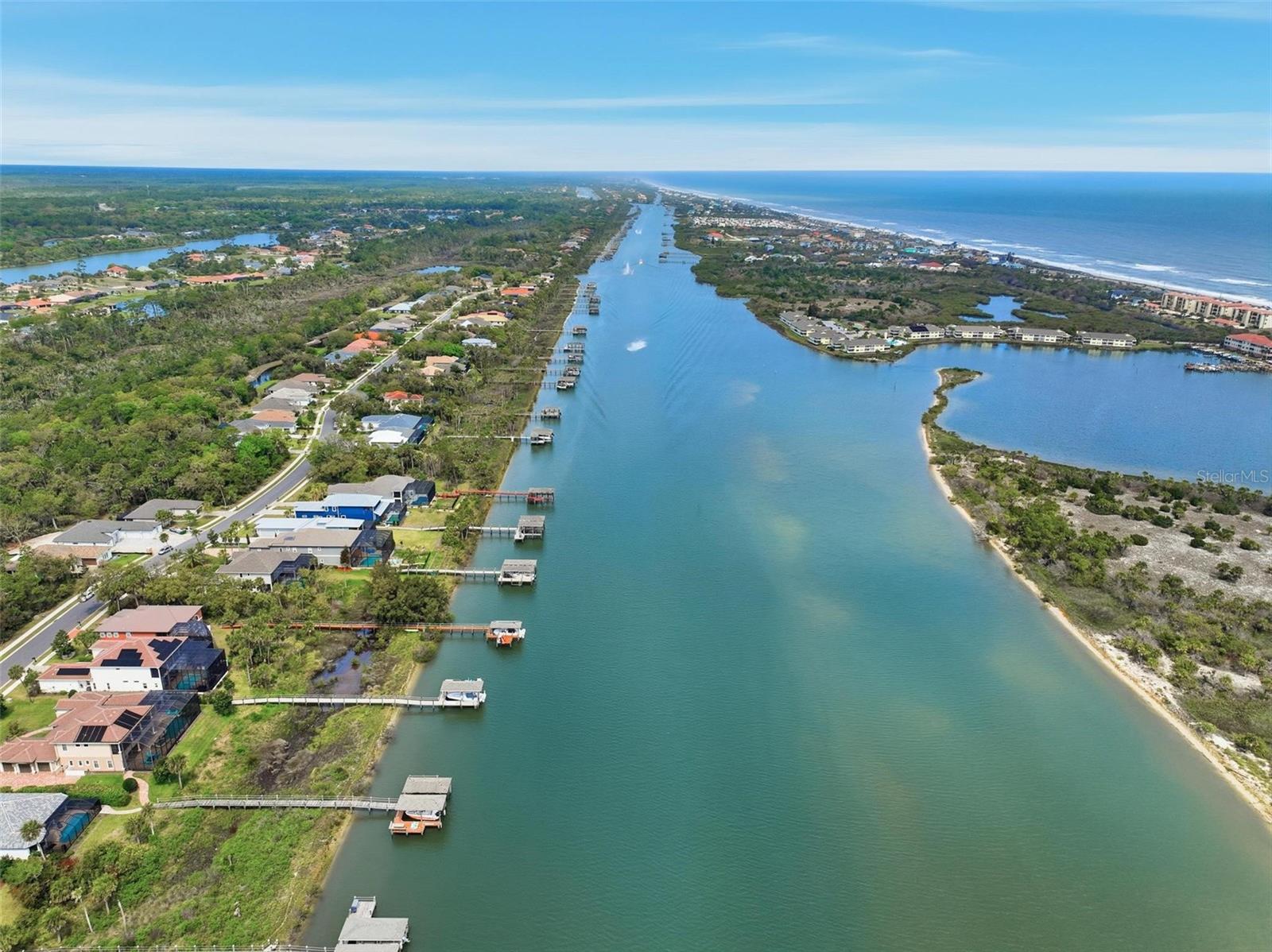 Image 32 of 100 For 239 Riverwalk Drive