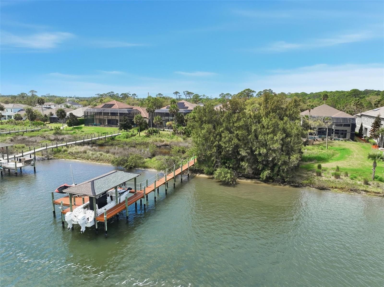 Image 39 of 100 For 239 Riverwalk Drive