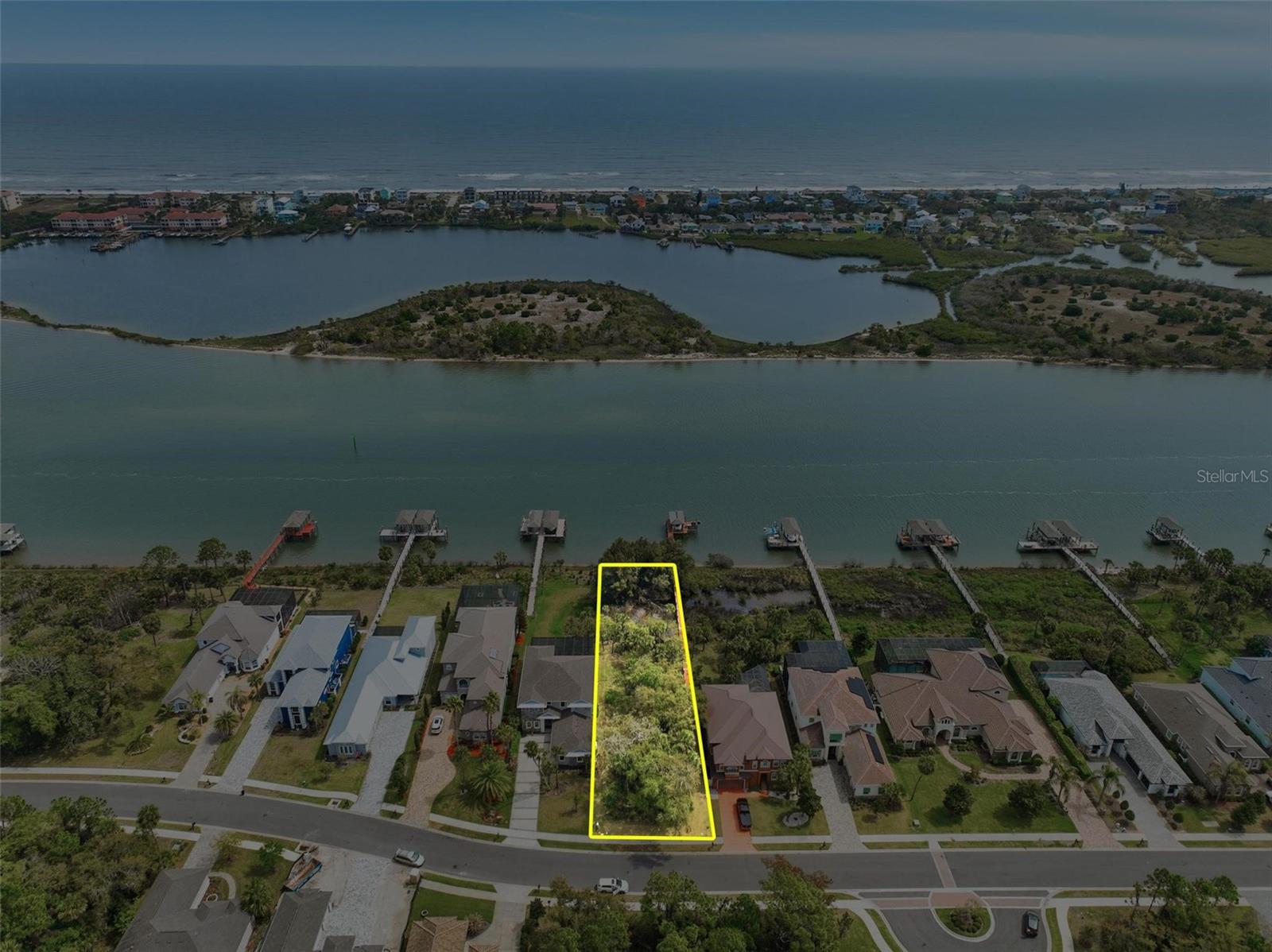 Image 5 of 100 For 239 Riverwalk Drive