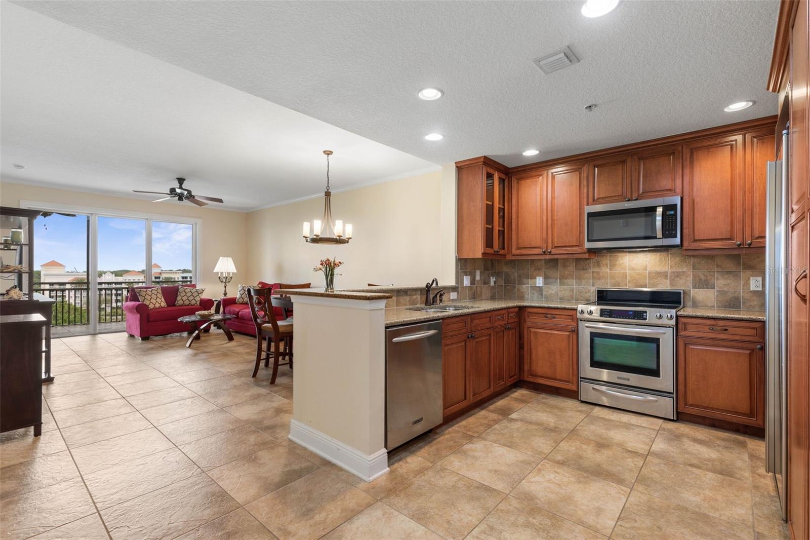 Image 8 of 62 For 146 Palm Coast Resort Boulevard 704