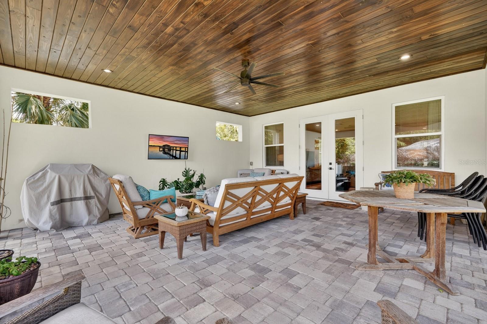 Image 29 of 39 For 2220 Swoope Drive