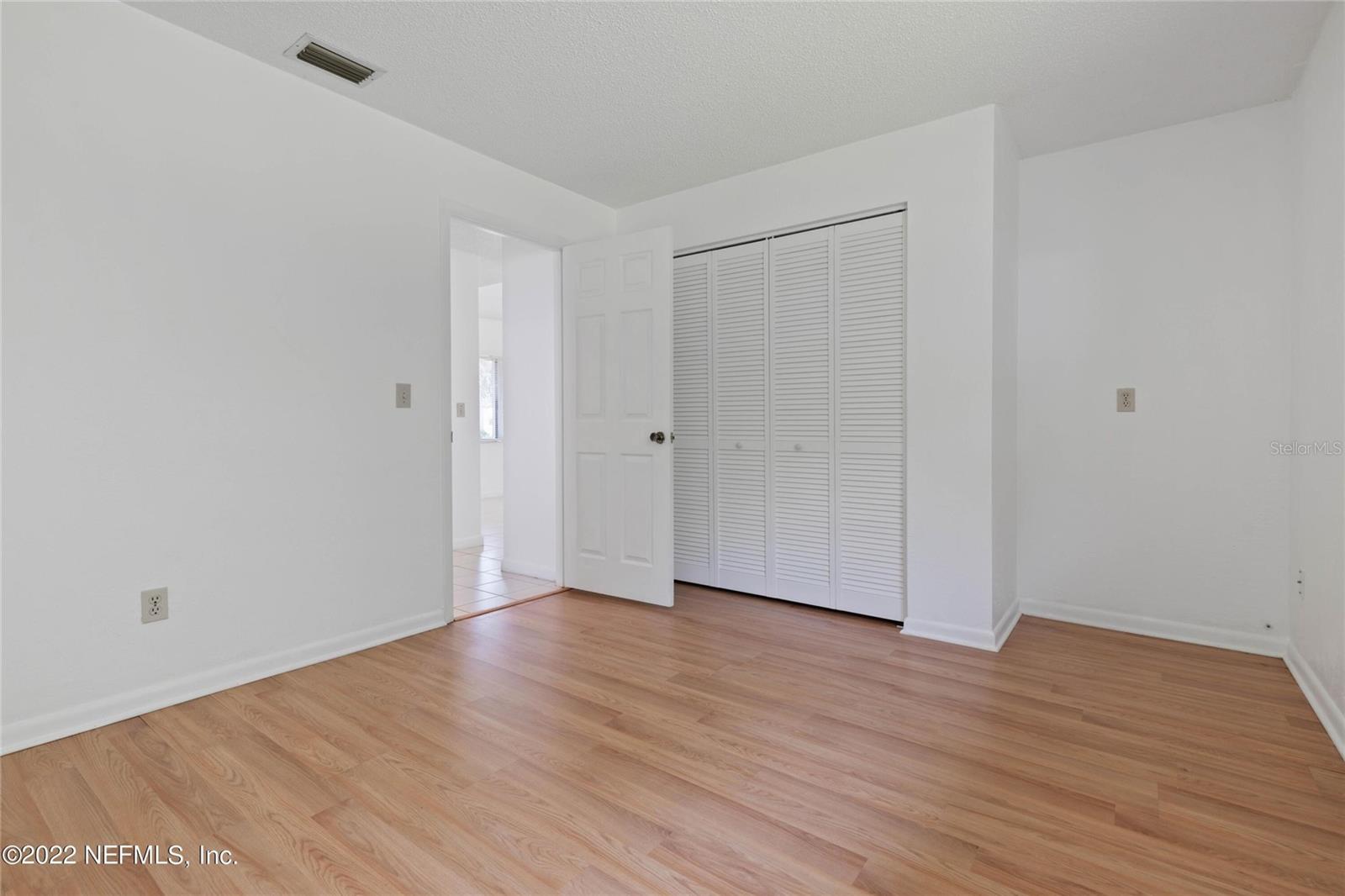 Image 14 of 25 For 94 Belvedere Lane