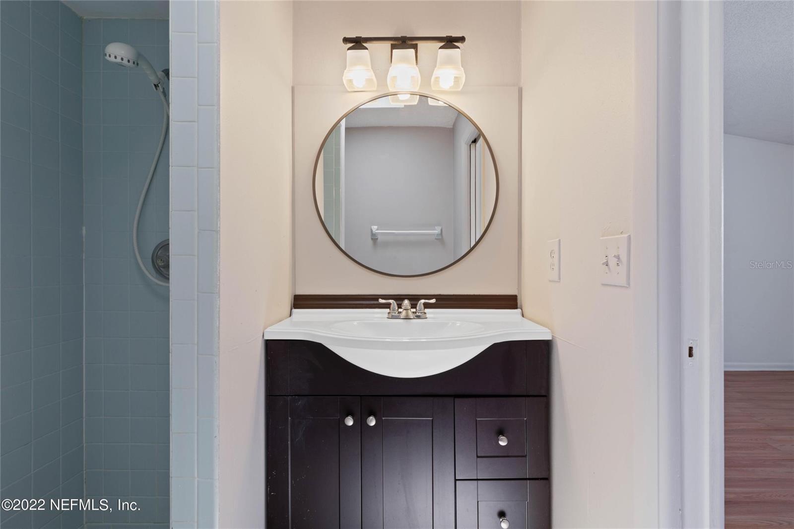 Image 16 of 25 For 94 Belvedere Lane