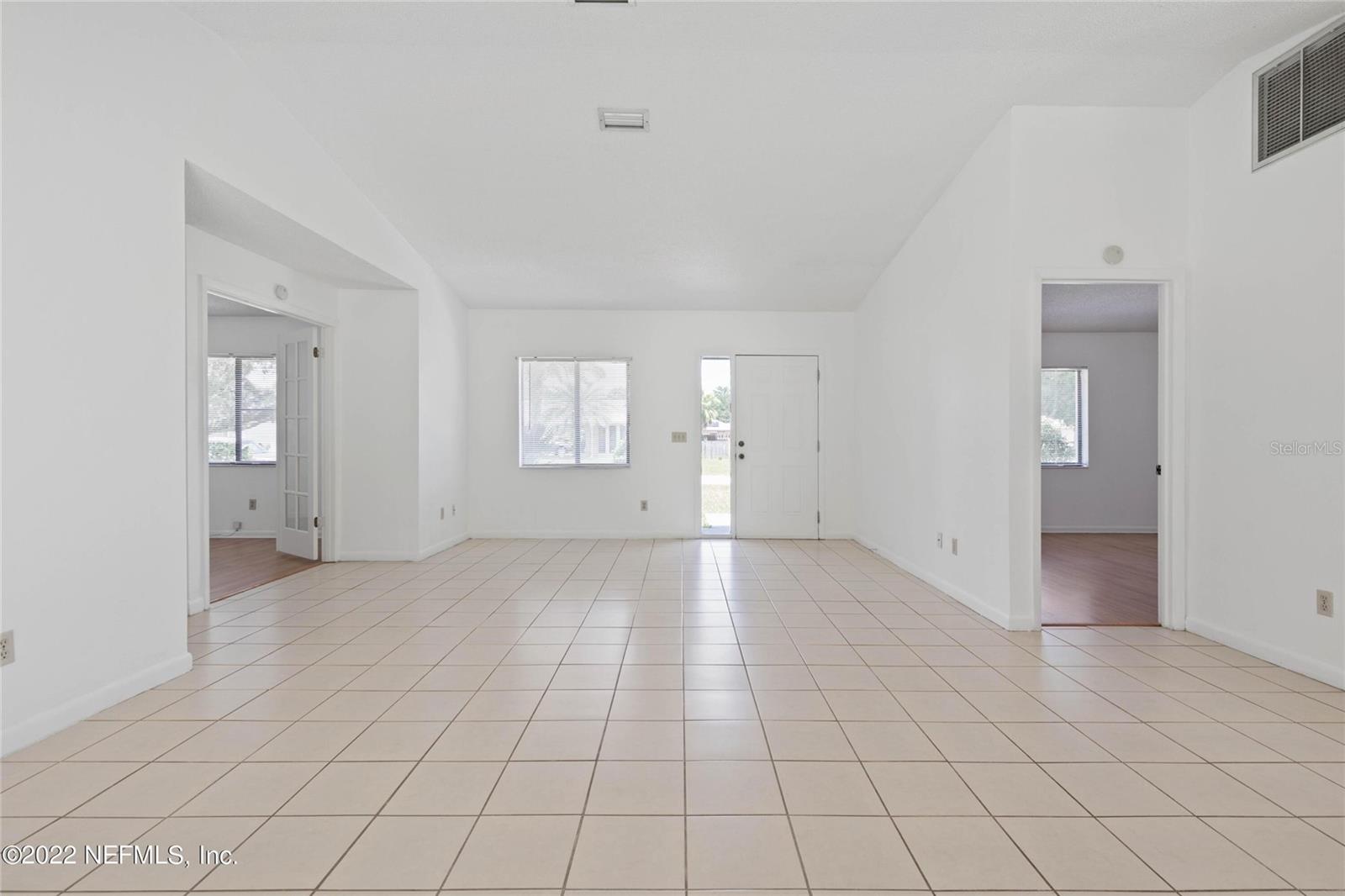 Image 4 of 25 For 94 Belvedere Lane