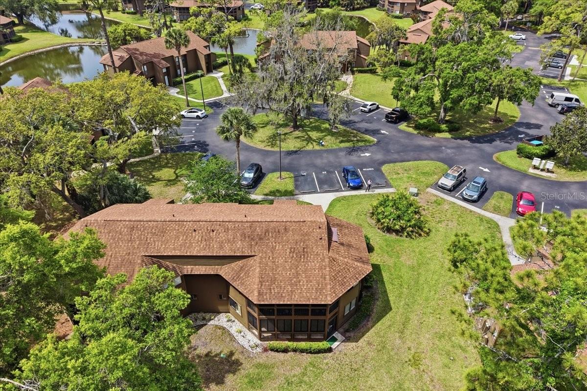 Image 32 of 39 For 27 Oxford Lane 27