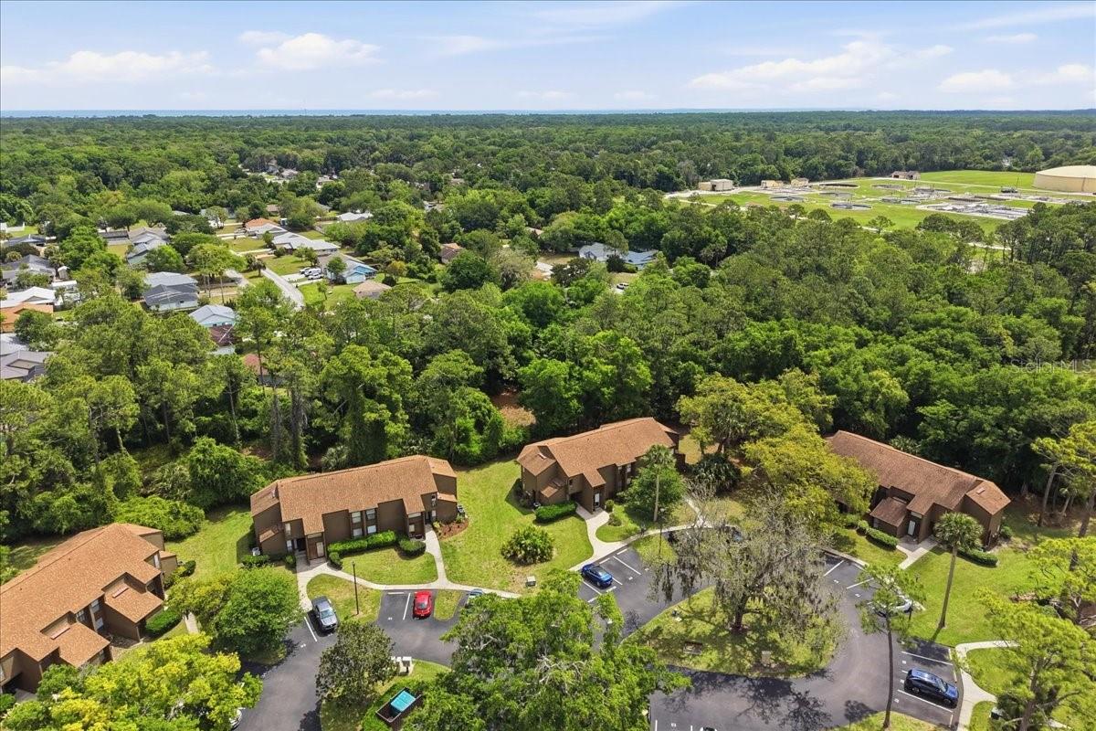 Image 35 of 39 For 27 Oxford Lane 27