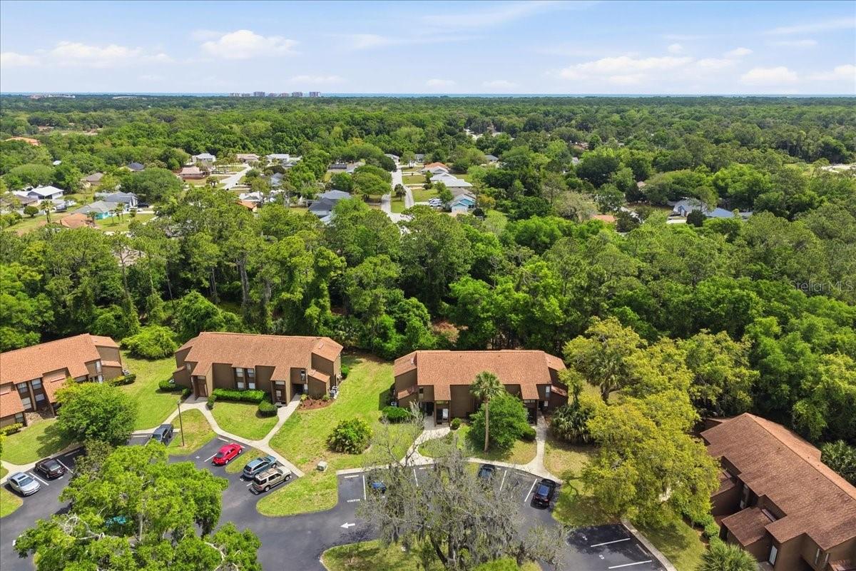 Image 38 of 39 For 27 Oxford Lane 27