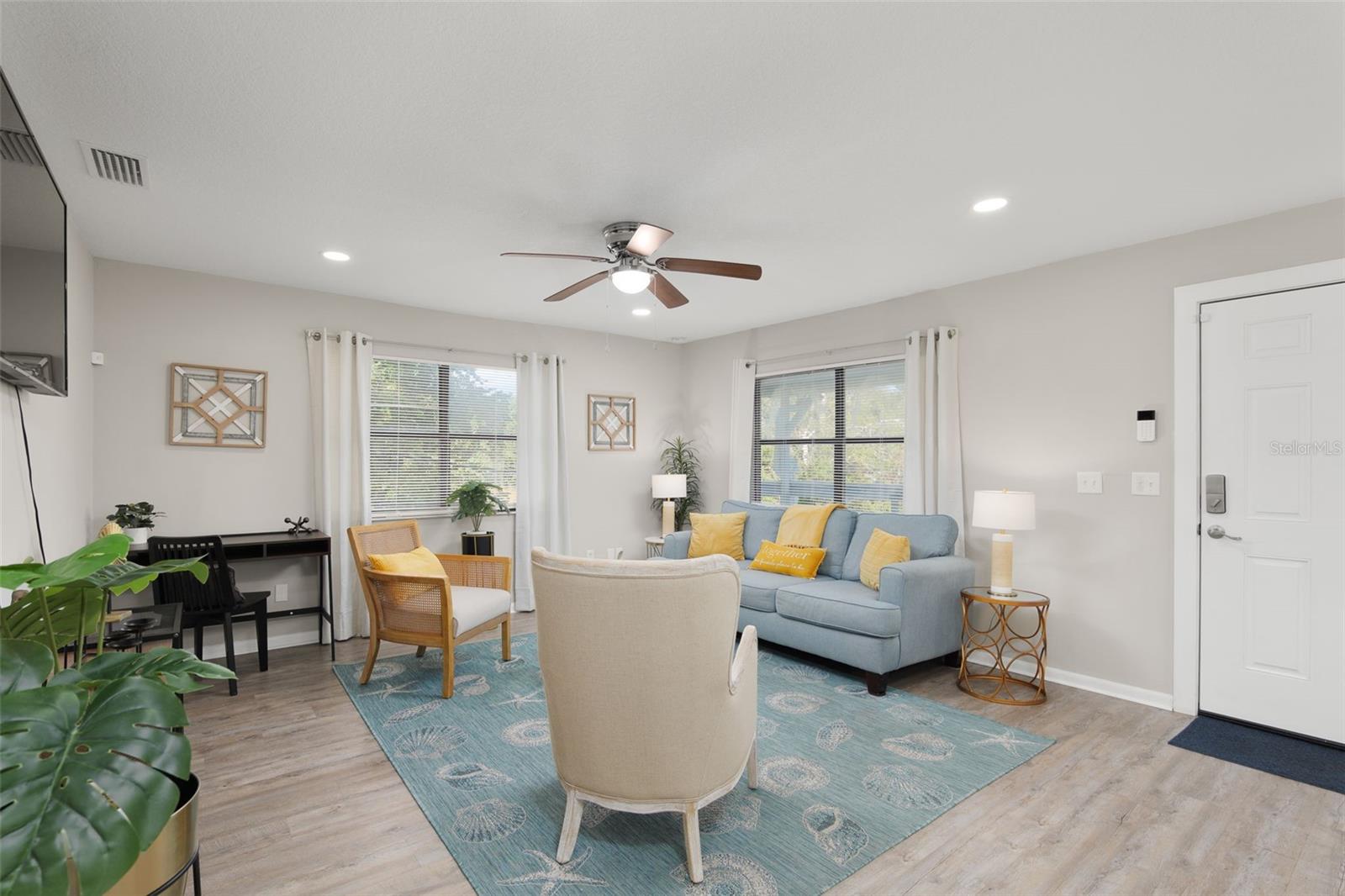 Image 24 of 47 For 16 Ewing Street