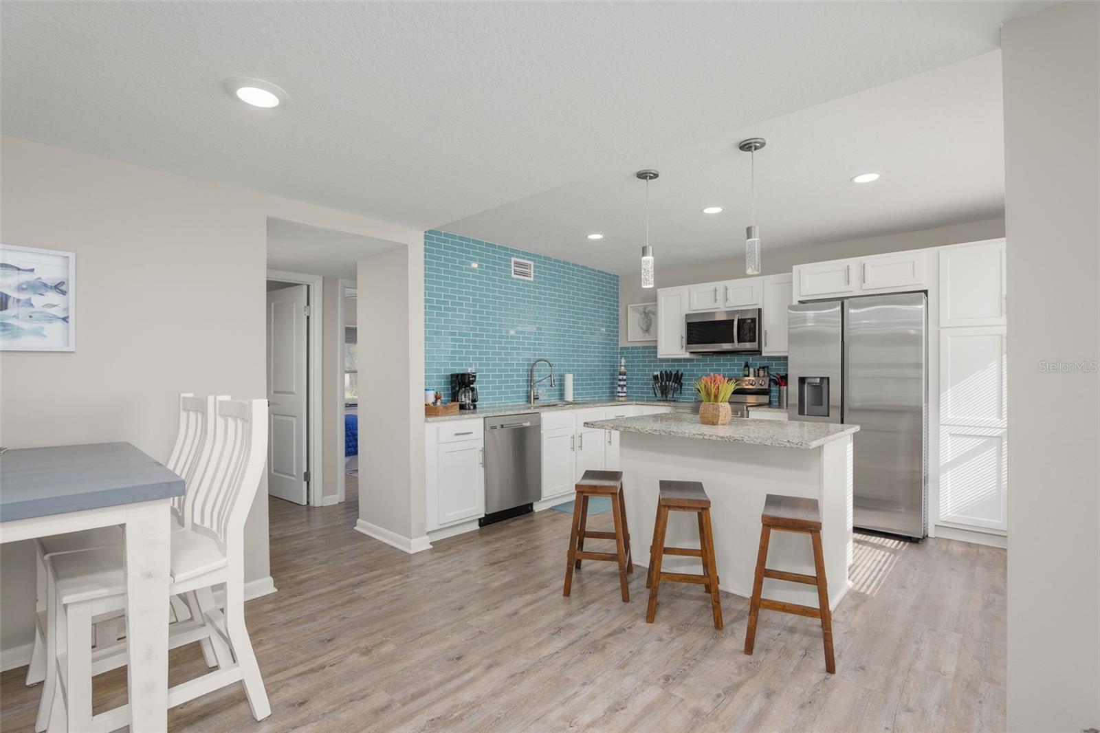 Image 3 of 47 For 16 Ewing Street