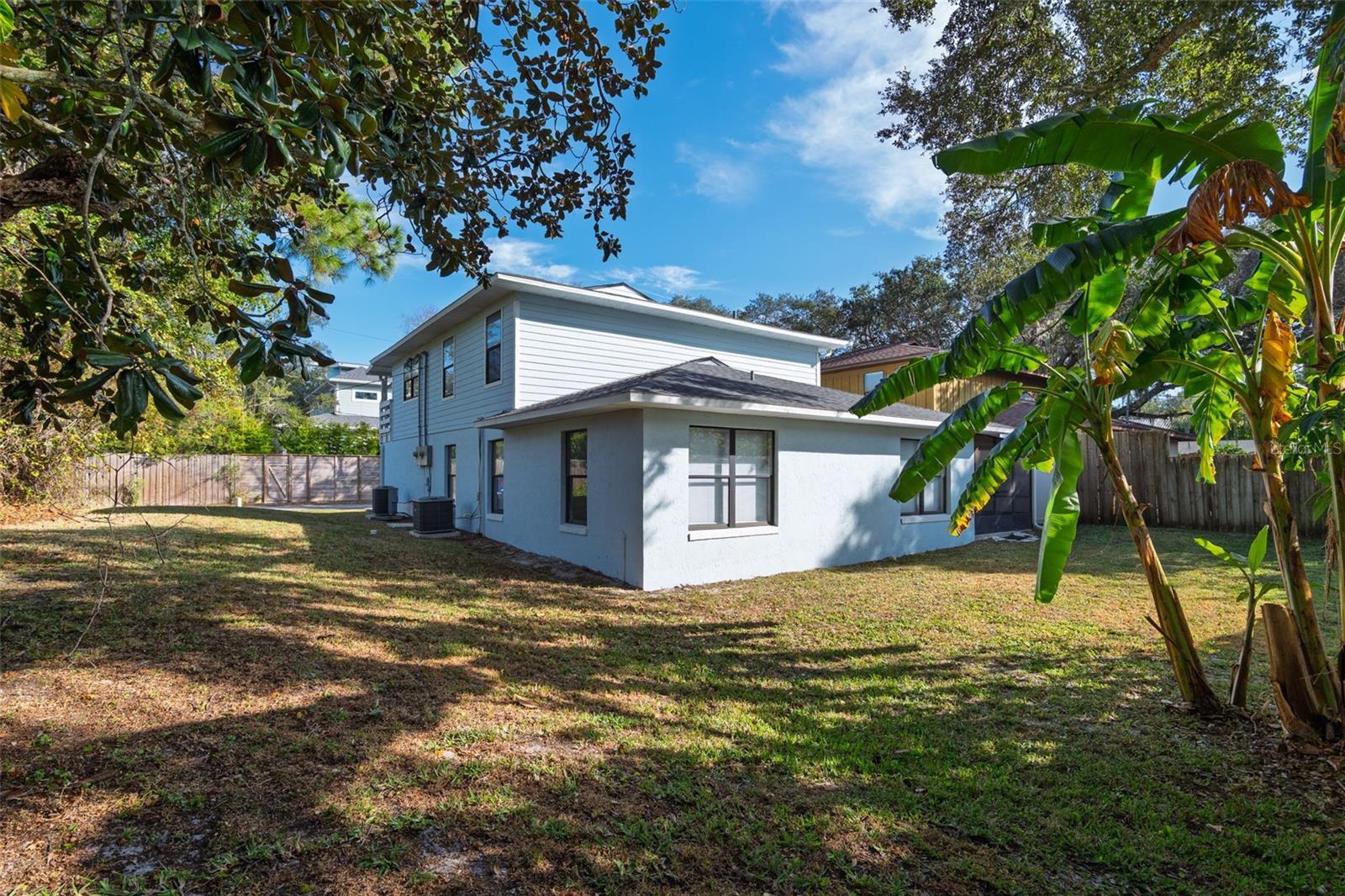 Image 41 of 47 For 16 Ewing Street