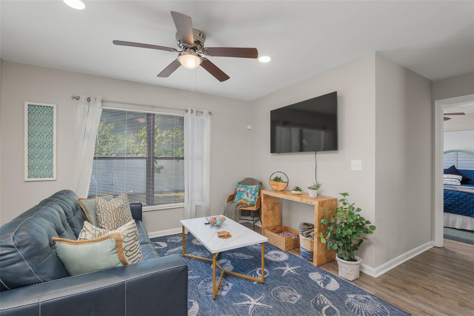 Image 7 of 47 For 16 Ewing Street