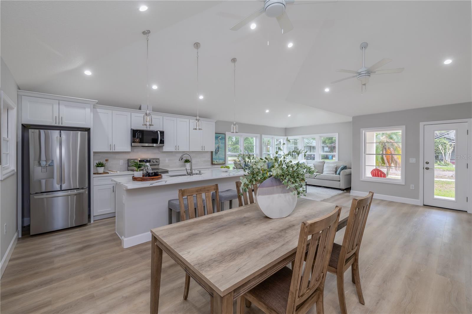 Image 11 of 19 For 1209 Washington Street