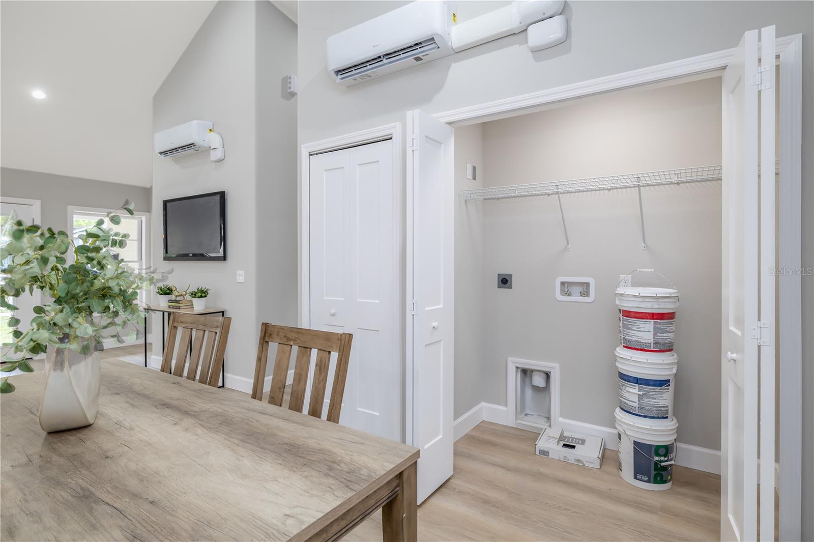 Image 12 of 19 For 1209 Washington Street