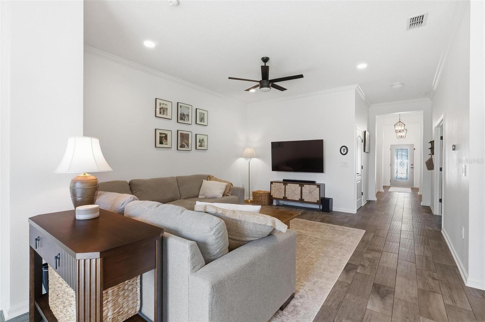 Image 20 of 66 For 127 Crepe Myrtle Court