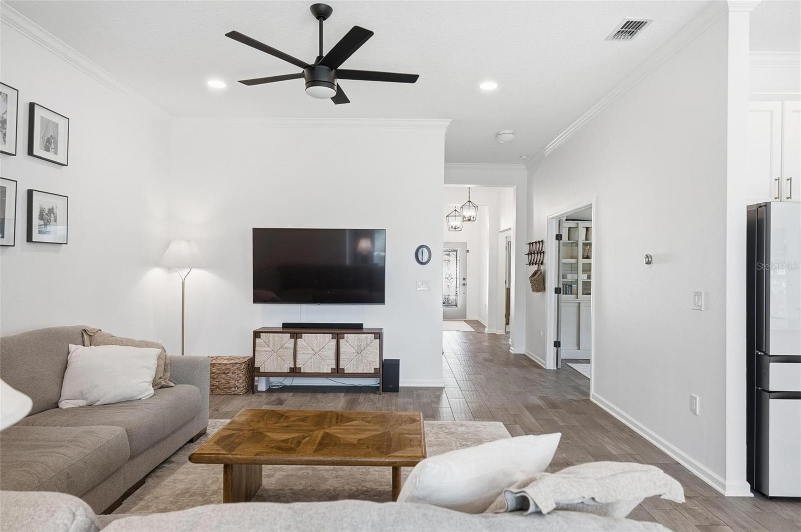 Image 21 of 66 For 127 Crepe Myrtle Court