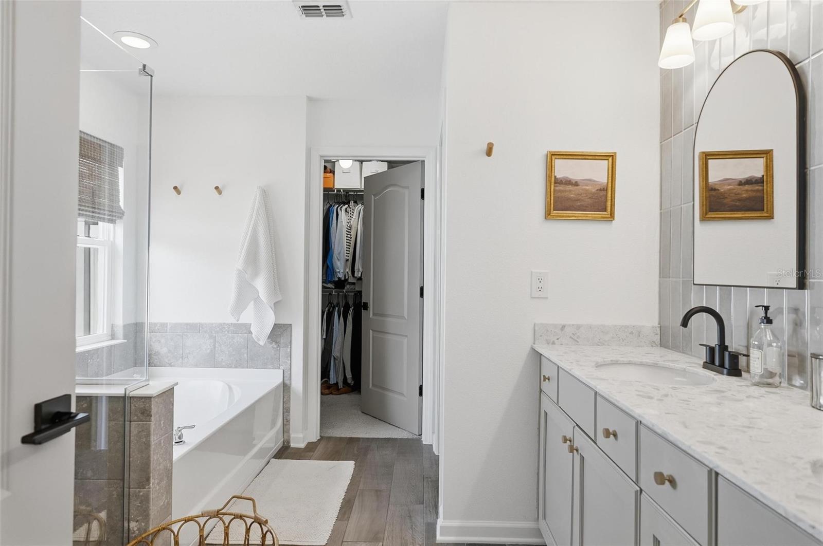 Image 47 of 66 For 127 Crepe Myrtle Court