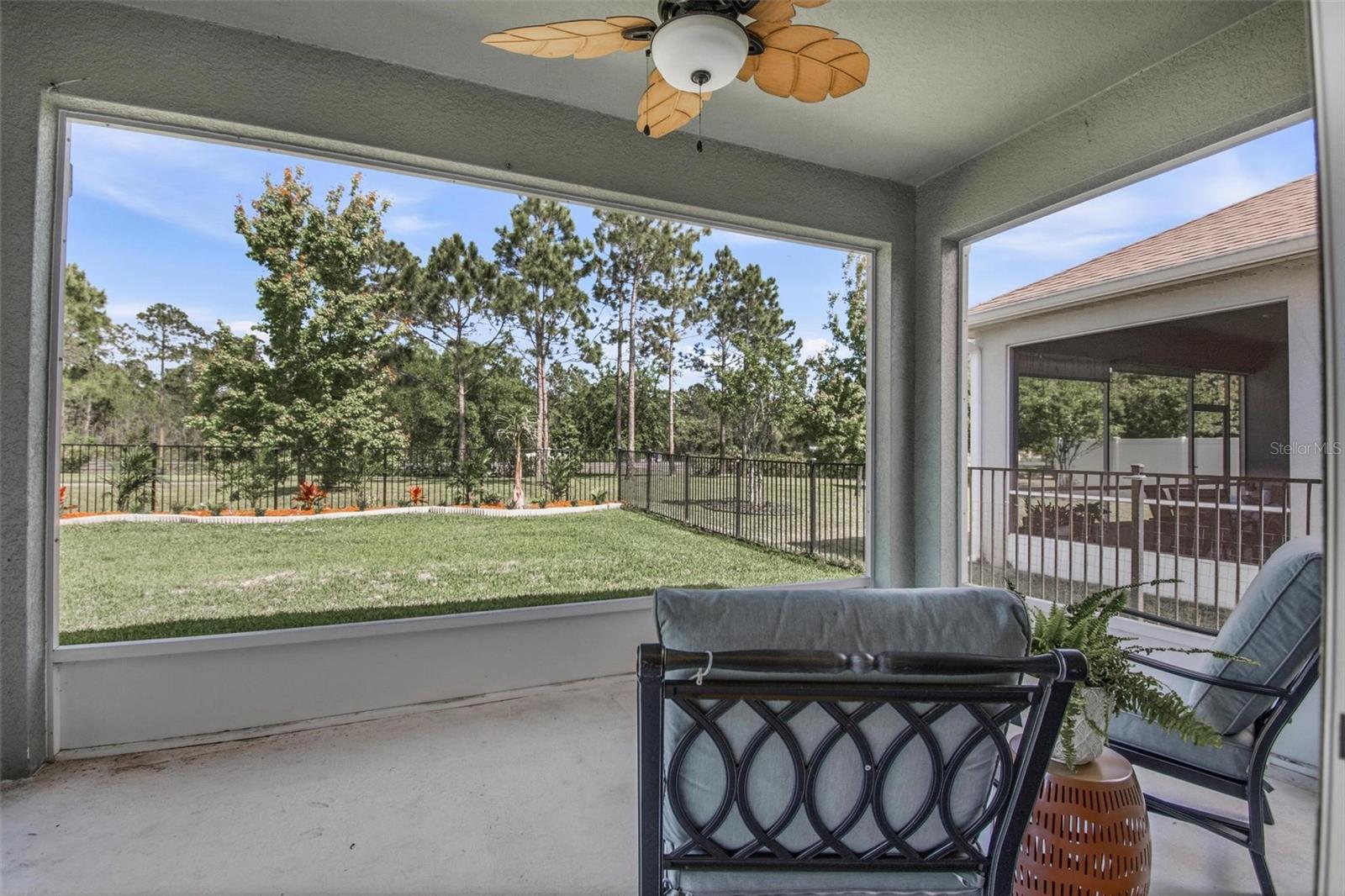 Image 38 of 56 For 6 Oakleaf Way