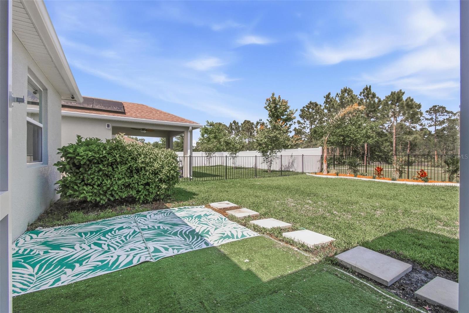 Image 41 of 56 For 6 Oakleaf Way