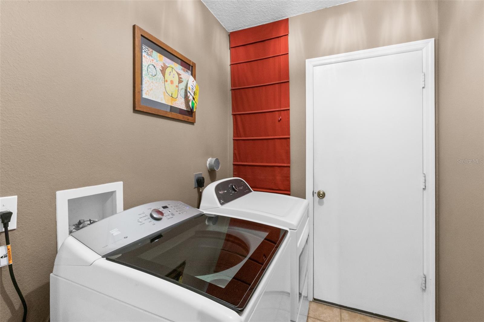 Image 21 of 56 For 6 Evansville Lane