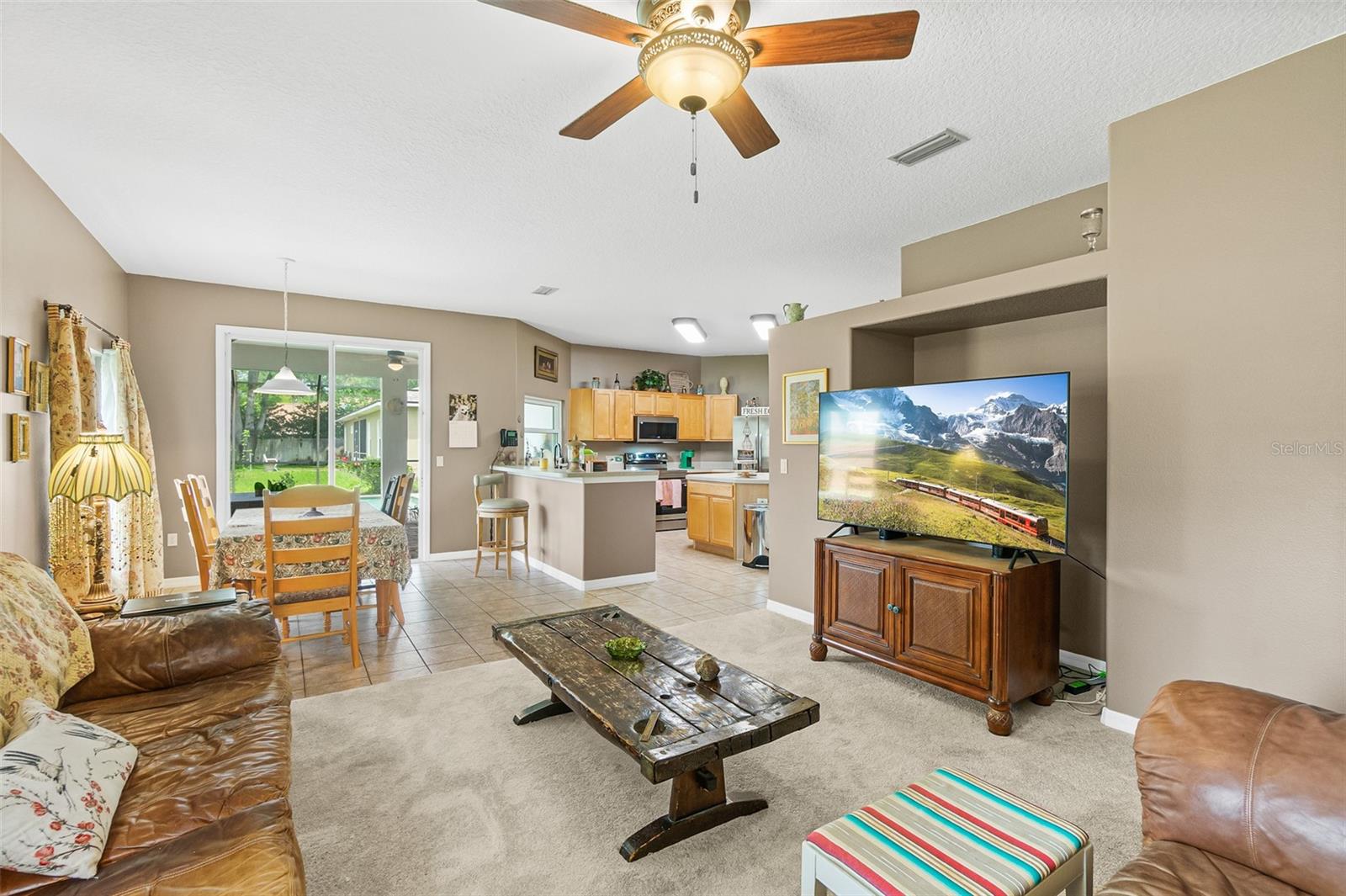 Image 29 of 56 For 6 Evansville Lane