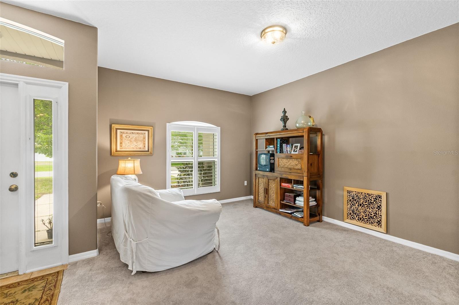 Image 8 of 56 For 6 Evansville Lane