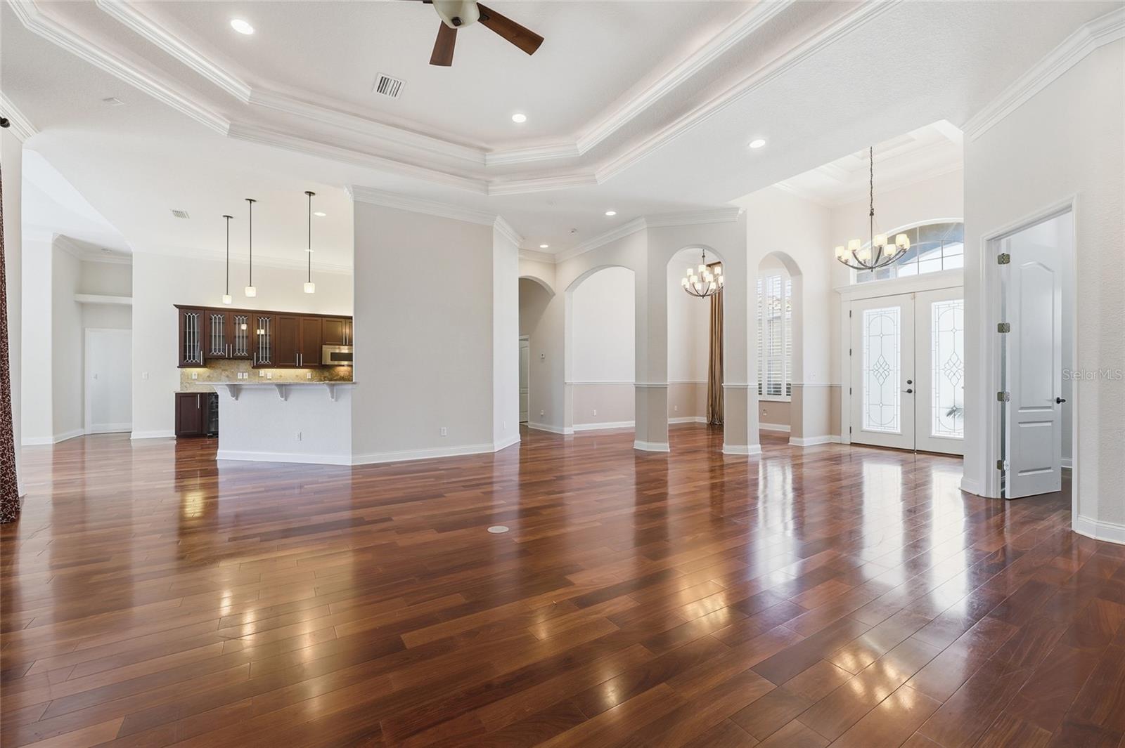 Image 11 of 63 For 10 Winter Haven Court