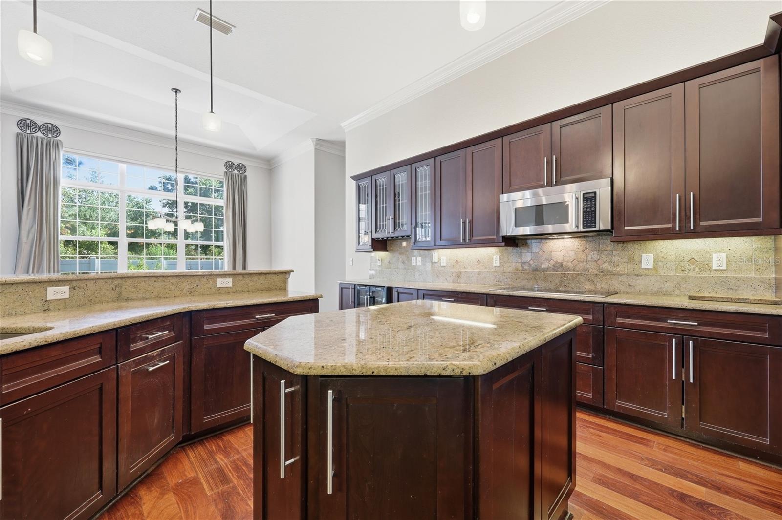 Image 16 of 63 For 10 Winter Haven Court