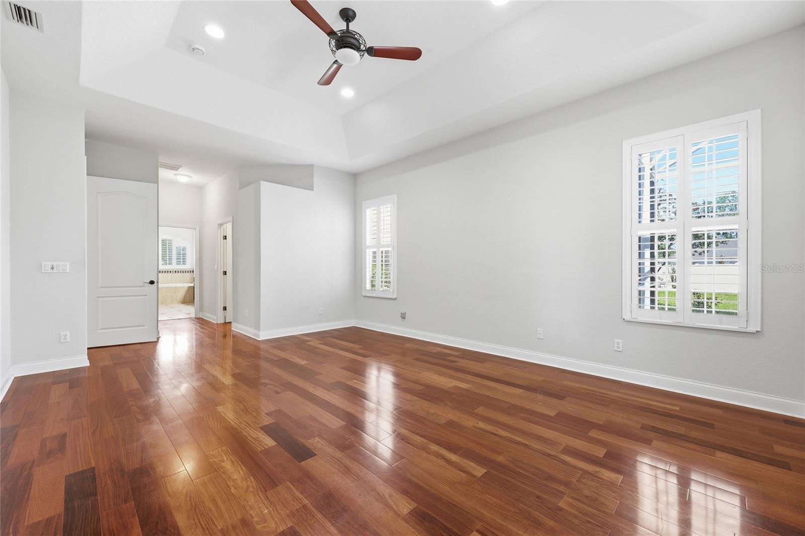 Image 24 of 63 For 10 Winter Haven Court