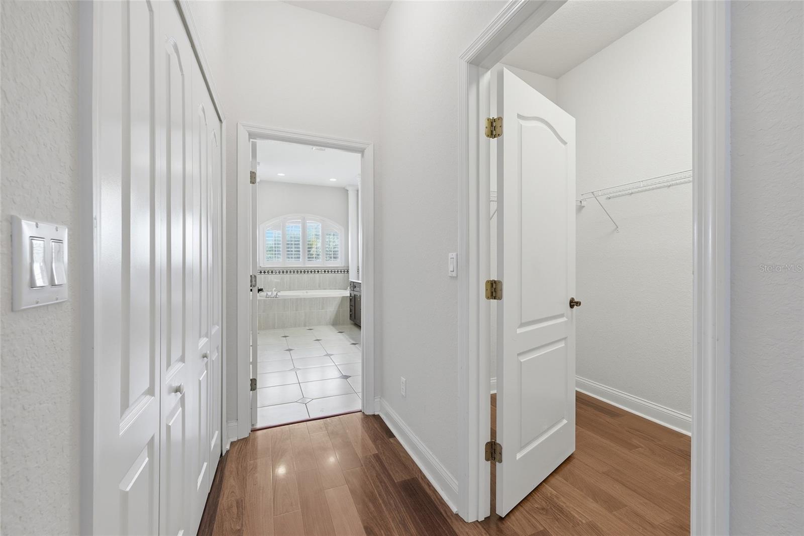 Image 26 of 63 For 10 Winter Haven Court