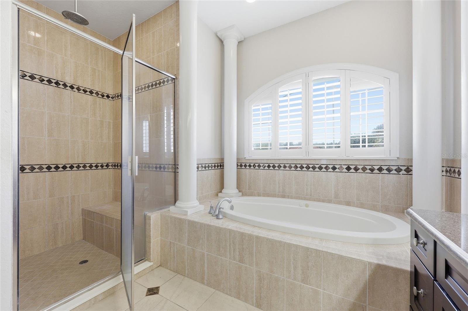 Image 28 of 63 For 10 Winter Haven Court