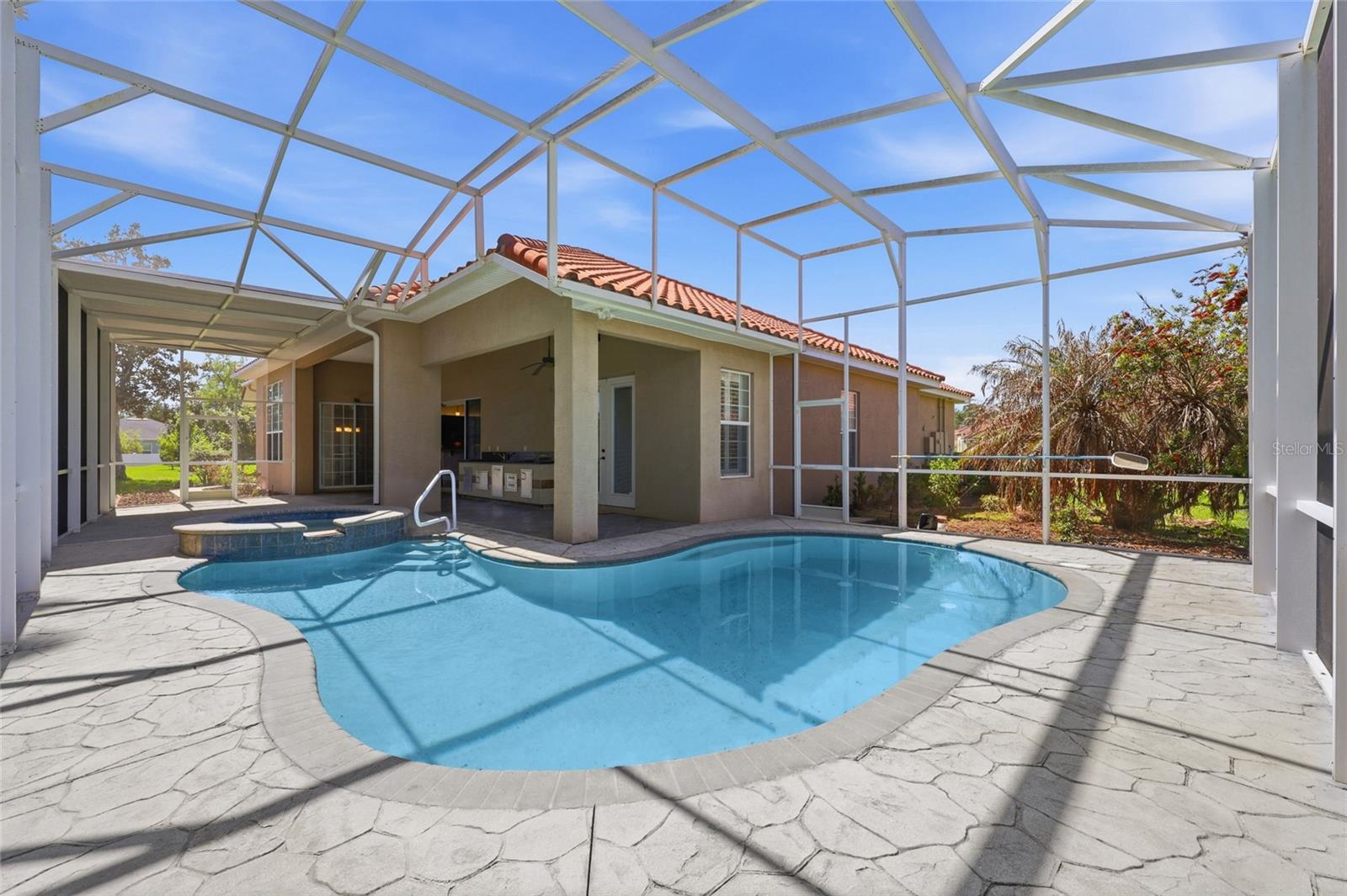 Image 3 of 63 For 10 Winter Haven Court