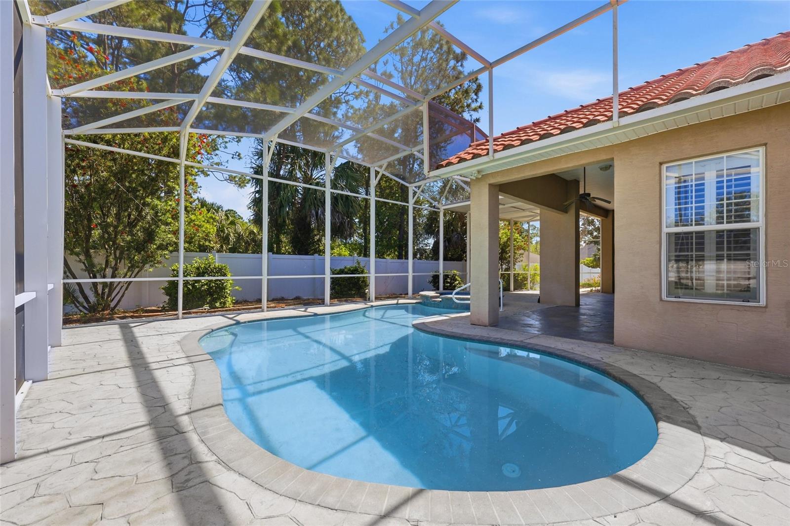 Image 30 of 63 For 10 Winter Haven Court